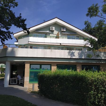 Apartmany Puerto セネツ エクステリア 写真